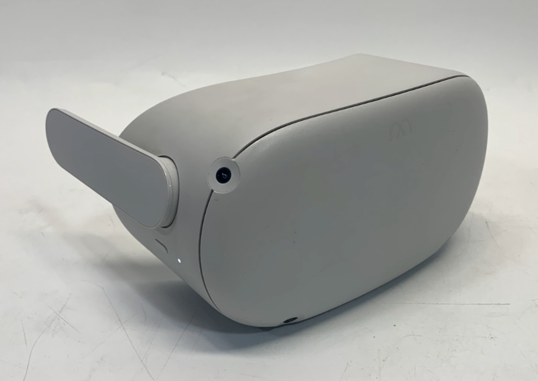 Meta Oculus Quest 2 128GB VR System Headset Only - DISPLAY ISSUE