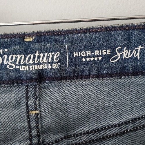 Signature Levi's Denim Short High Rise Skirt 5 Pocket Size 12 - Picture 6 of 7