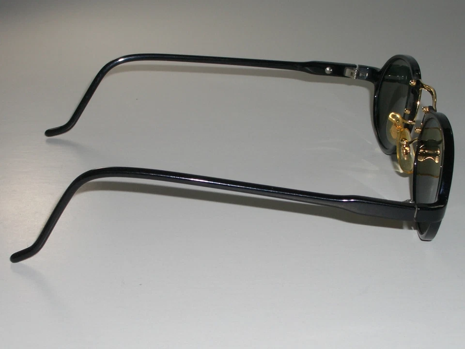 ÓCULOS DE SOL OVAL VINTAGE B&L RAY BAN W1745 CHEYENNE III PRETO BRILHANTE/DOURADO G15 UV - Imagem 3 de 4