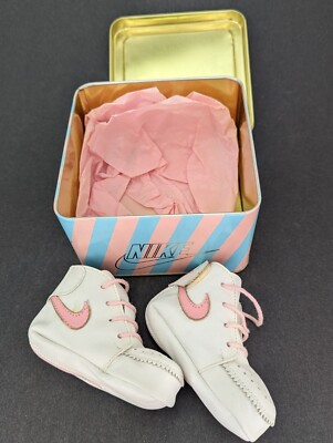 Vintage Nike Sweet Dreams 1595 Soft Pink Swoosh Baby Shoes Size 0