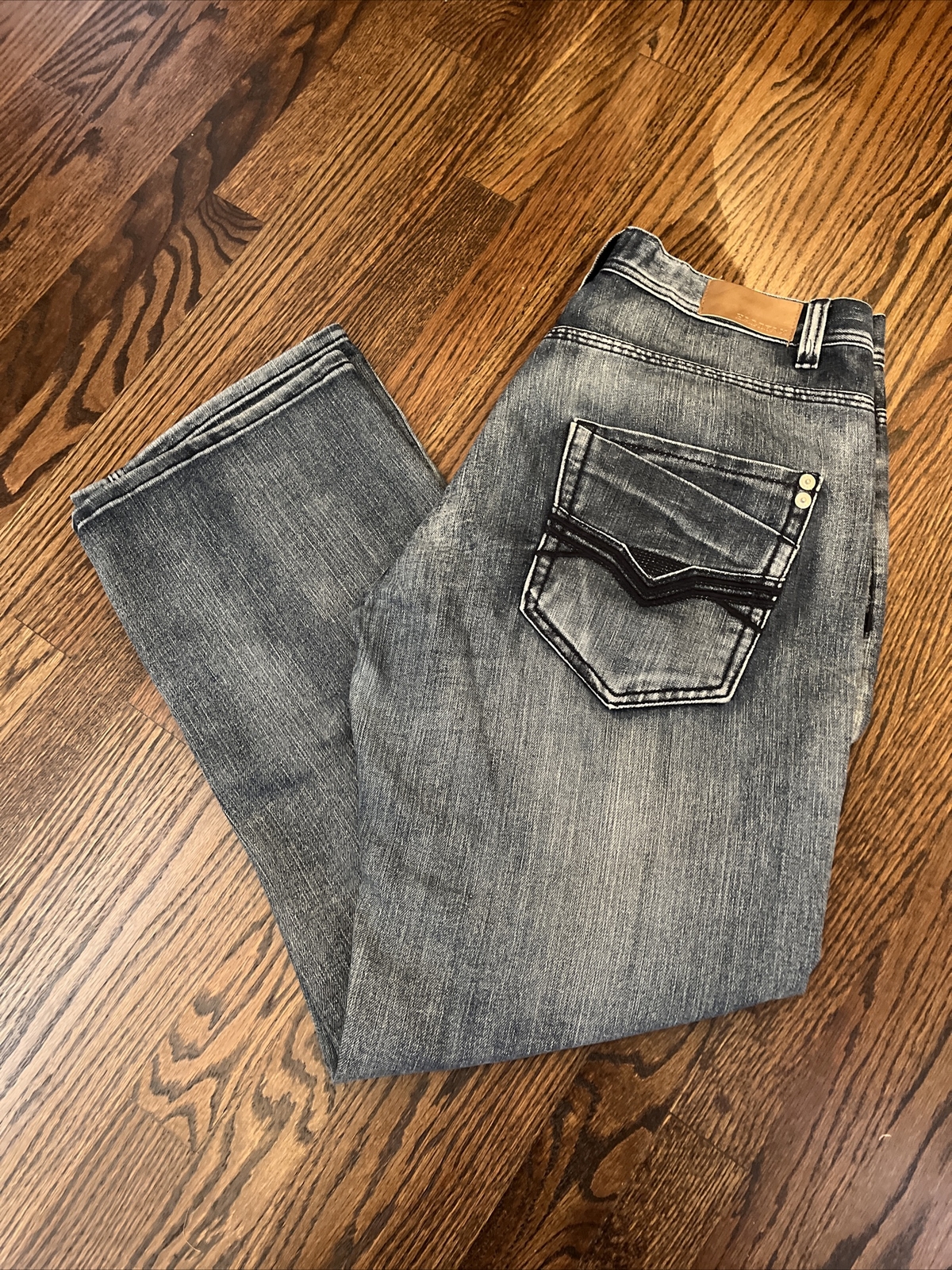 Halifax Mens Relaxed Straight Jeans Size 36 X 31  Distressed Denim
