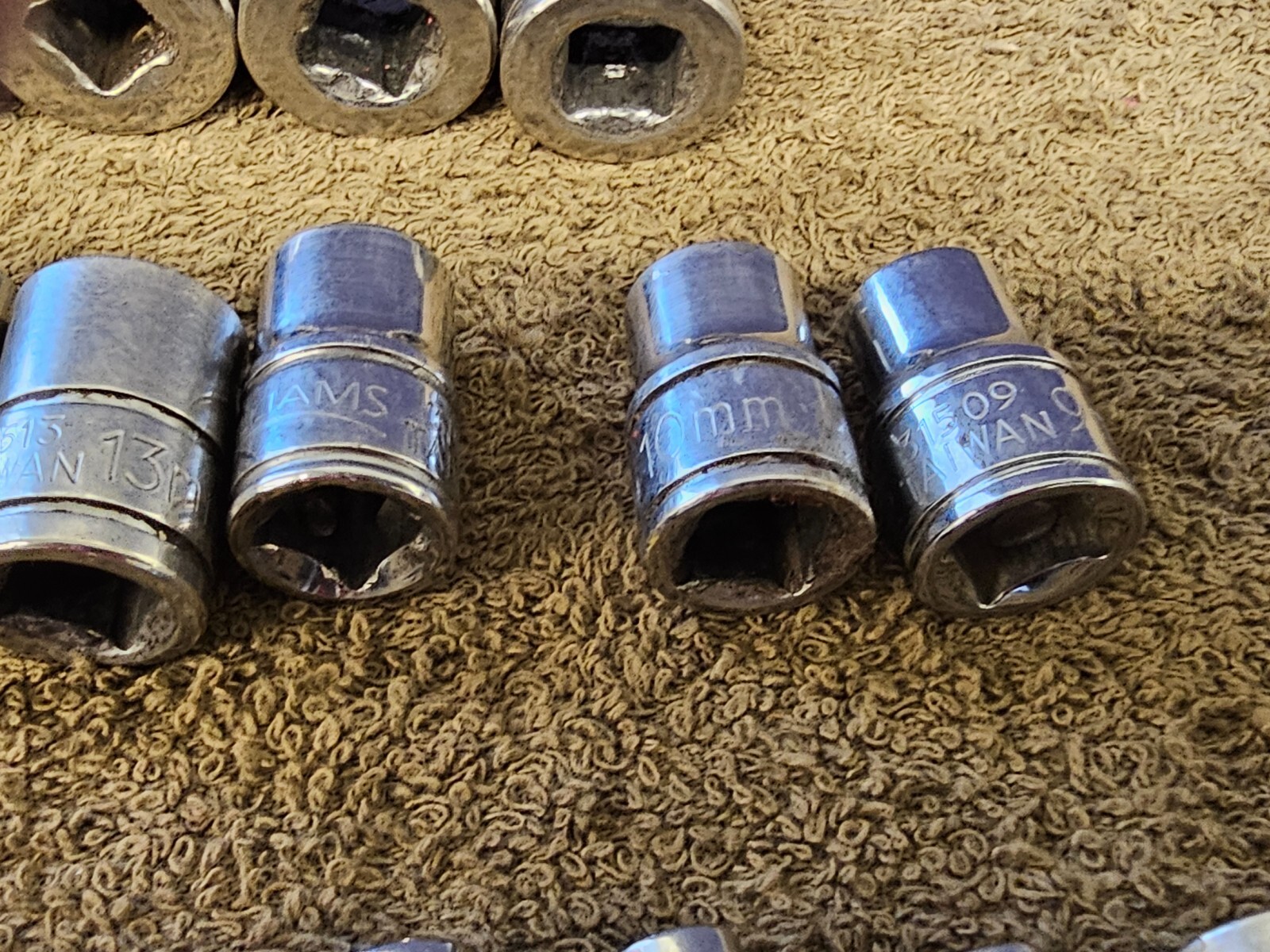 Picture 19 of 24