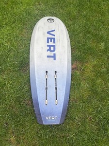 North Vert Prone 25L lightly used 4’2