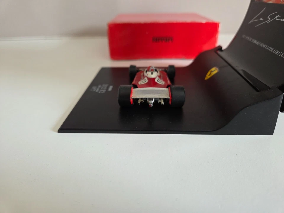 Vitesse La Storia 1/43 Ferrari 312T2 N. Lauda - Campione del Mondo 1977 - SPF11 - Immagine 4 di 4