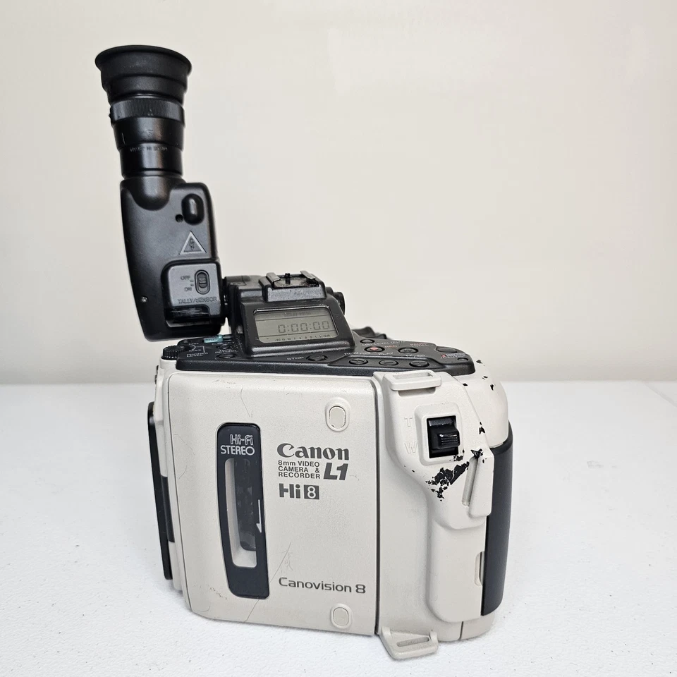 Canon Canovision L1 Hi8 Video Camera with Interchangeable Lenses & Full Accessor - Image 3 of 4