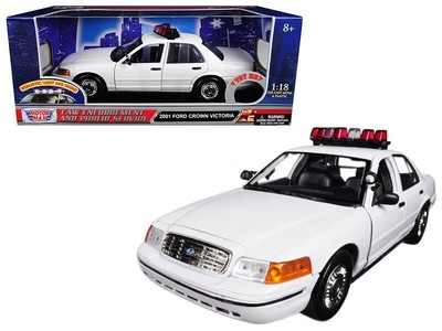 Motormax 1:18 Ford Crown Victoria Police Diecast – 2001 Unmarked Light & Sound