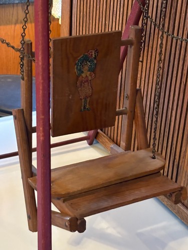 Adorable Vintage Wood 24" Tall Free Standing Doll Swing Folding Easel - Picture 4 of 7