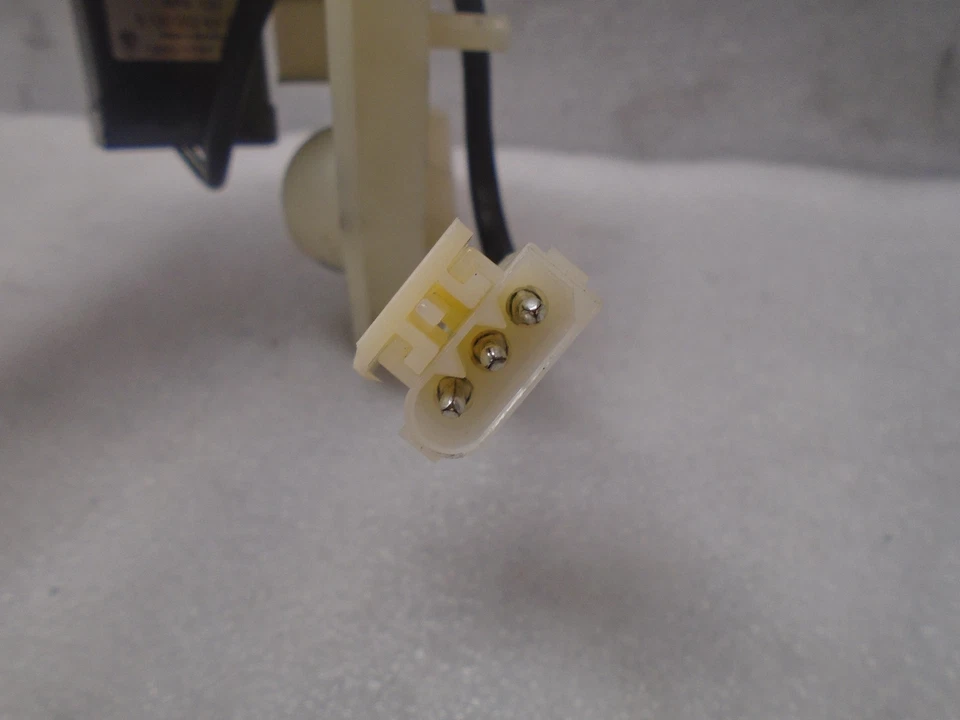 BMW 323i E46 2000 ventilador de refrigeración motor 0130002831 OEM DK710342 Foto 3 de 4