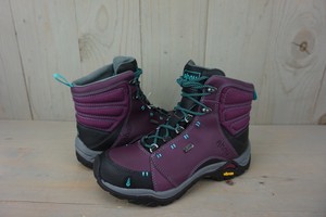 ahnu women's waterproof hiking boots