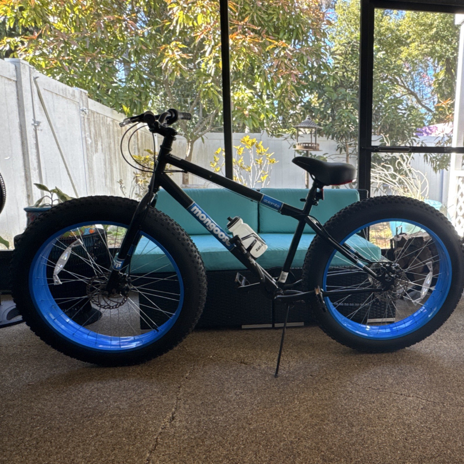 Mongoose Dolomite Fat Bike 26in Wheels Black Blue Steel Fram