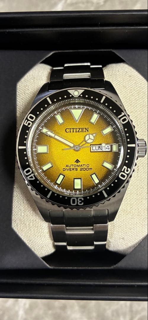 CITIZEN Automatic Hand wound Divers 200m Wristwatch