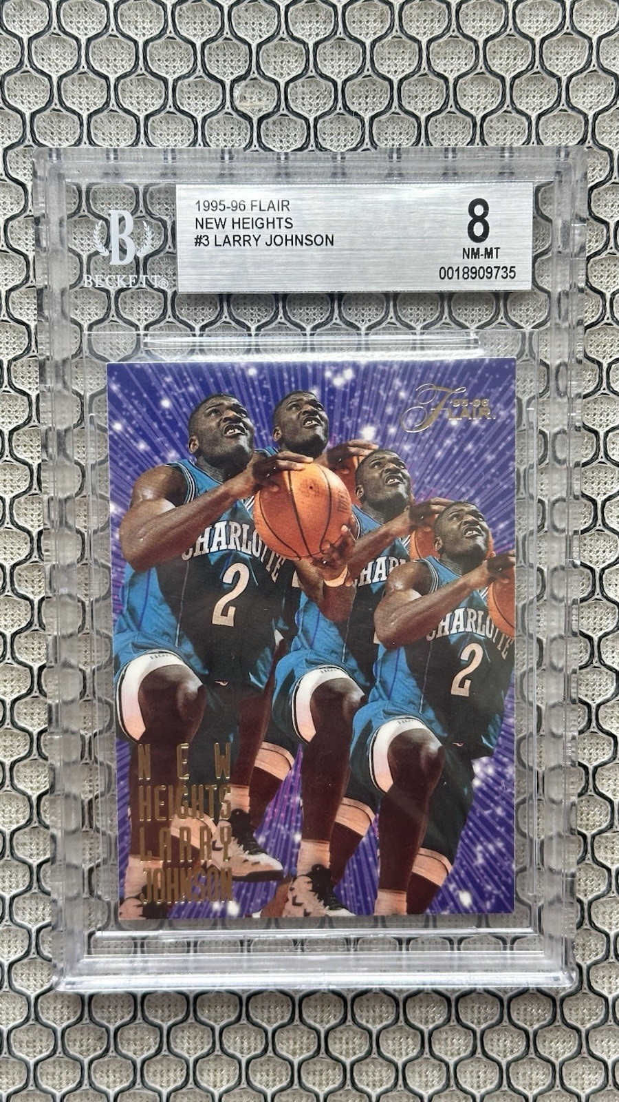 Fleer/SkyBox 1995-96 Flair New Heights Larry Johnson Hornets #3 Graded