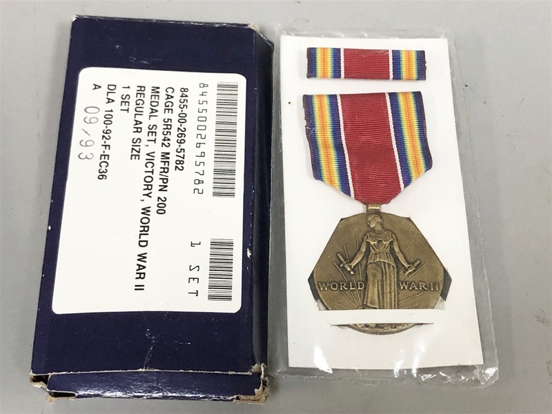 WORLD WAR II VICTORY MEDAL MINT IN THE BOX VERS #1 
