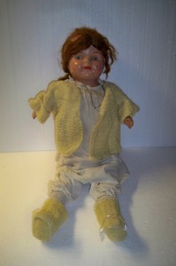 ANTIQUE-VINTAGE-AM-DOLL-CO-COMPOSITION-DOLL-24-inches-Straw-filled-short-arms