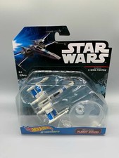 DISNEY HOTWHEELS STARWARS STARSHIPS RESISTANCE X WING FIGHTER W/ FLIGHT STAND