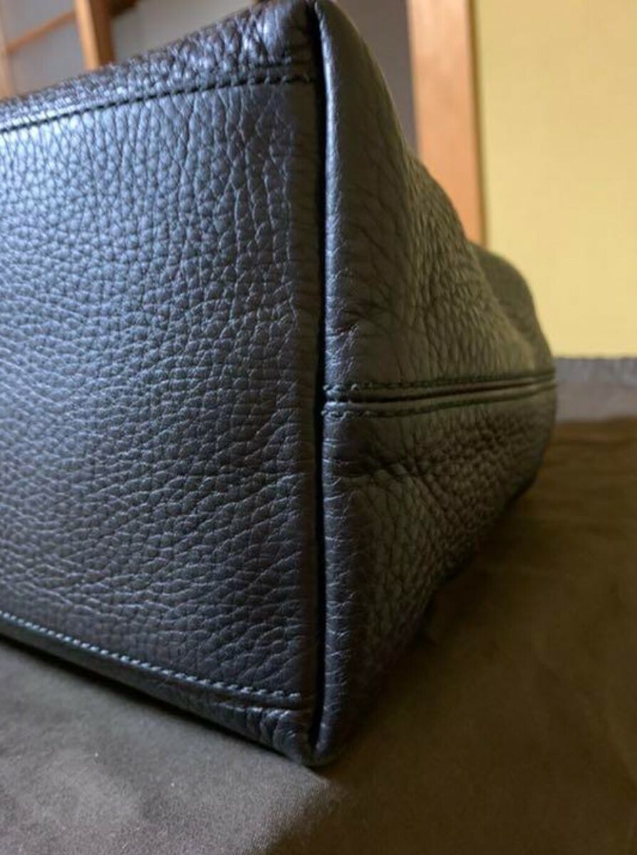 Authentic GUCCI SOHO Leather Chain Shoulder Bag Black 308982 Authentic GUCCI SOHO Leather Chain Shoulder Bag Black 308982