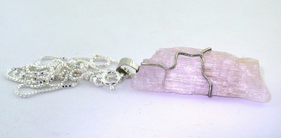 Kunzit Draht umwickelter Kristall Anhänger & italienisches Sterlingsilber Box Kette KP3