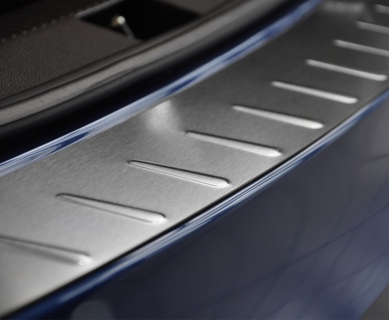 Seuil de chargement Nissan Qashqai 2007-2013 finition chrome brossé haut de gamme