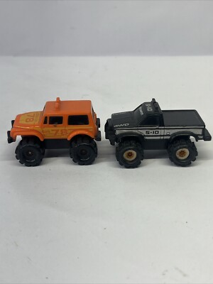 VINTAGE 1986 SCHAPER STOMPER MINI 4x4 CHEVY S-10 & JEEP RENEGADE PAIR LOT of 2