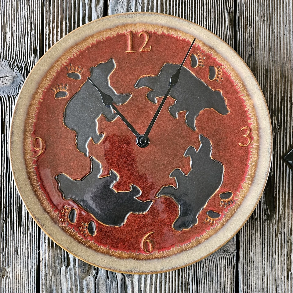 Big Sky Carvers Bear Stoneware Plate Clock 12 inch Working Accurately - Image 2 of 4