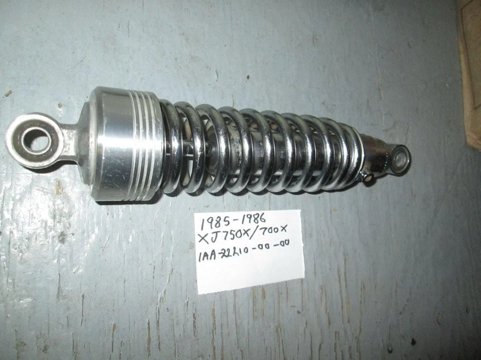Amortiguador trasero izquierdo Yamaha 1985-1986 XJ700X / XJ750X 1AA-22210-00-00 Foto 2 de 4