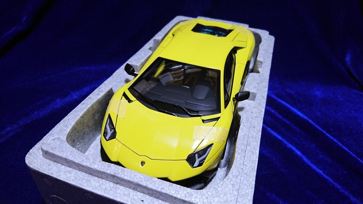1/18 AUTOart Lamborghini Aventador LP720-4 50th Anniversary 1/18 AUTOart Lamborghini Aventador LP720-4 50th Anniversary