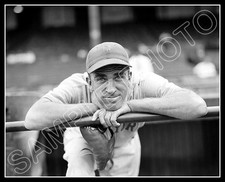 Top 10 Carl Hubbell Baseball Cards 25