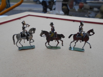 Plats d'étain - Zinnflachfiguren : 16 cavaliers anglais