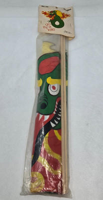 VINTAGE 1978 DRAGON GO FLY A KITE No. 24 PLASTIC KITE 35''x33'' NEW SEALED
