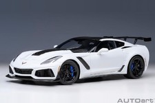 AUTOart 71270 1/18 Chevrolet Corvette (C7) ZR1 (White)