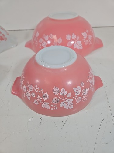 Vintage PYREX Pink Gooseberry Cinderella Mixing Bowls Full Set 44o’s - Picture 2 of 13