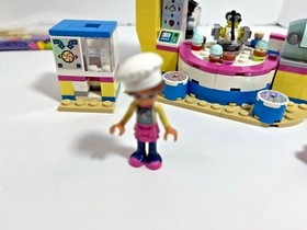 LEGO Friends LOT: Olivia's Cupcake Cafe 41366 + Heartlake Puppy Daycare 41124