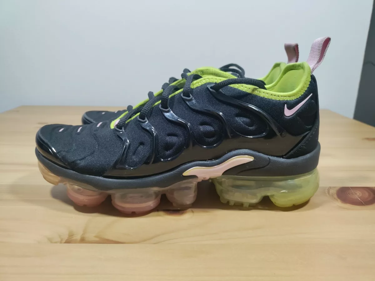 Vapormax plus cheap women's black