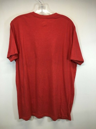 RIVALRY THREADS 91 UNIVERSITY OF WISCONSIN Badgers Red White T-SHIRT L Large - Picture 4 of 4