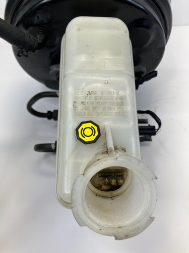 2009-2014 Kia Sedona Power Brake Booster & Master Cylinder 58500-4D551 OEM - Picture 9 of 17