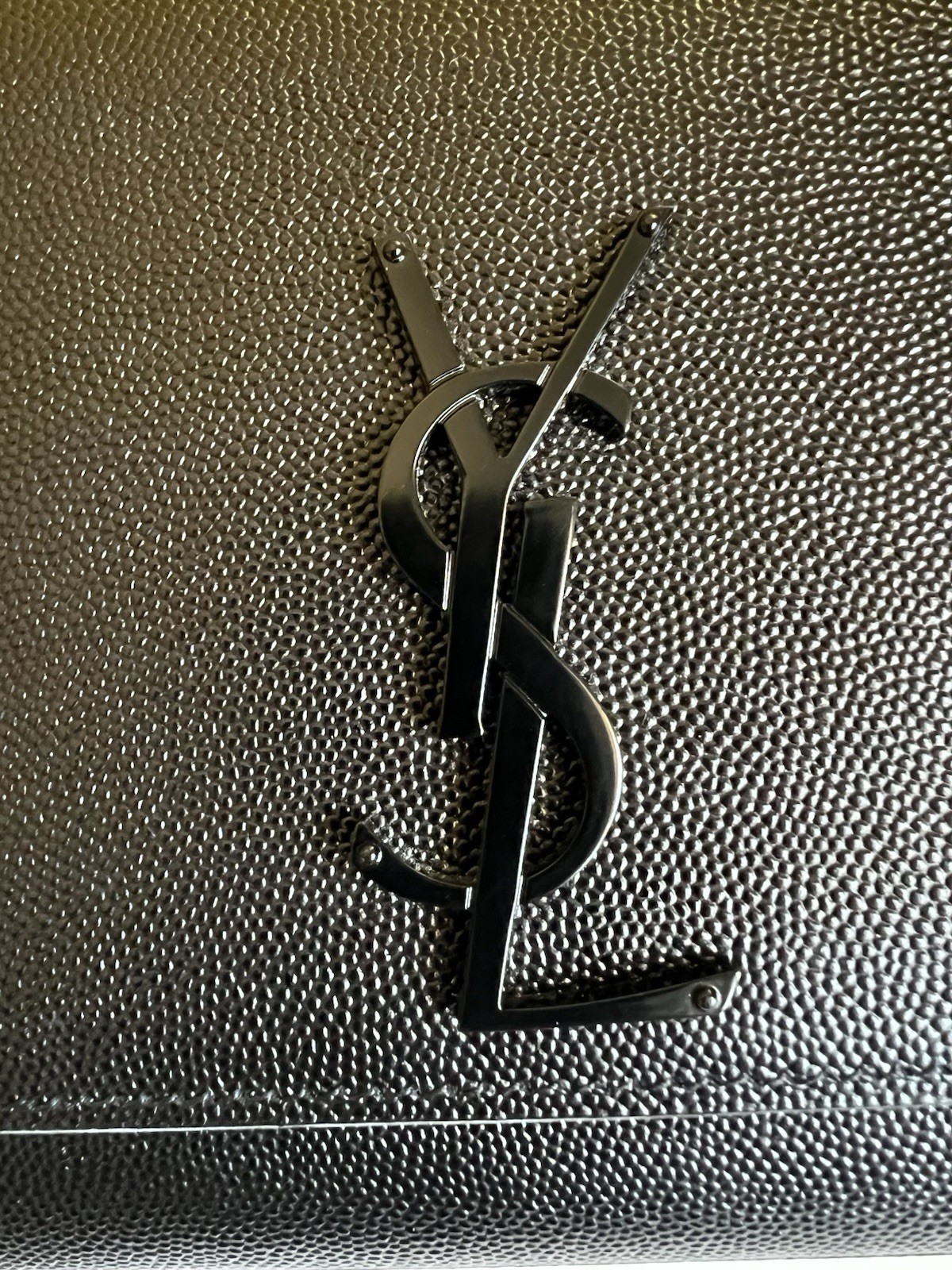 Borsa media a catena YSL Kate nera su nera tracolla Saint Laurent Nuova con etichette