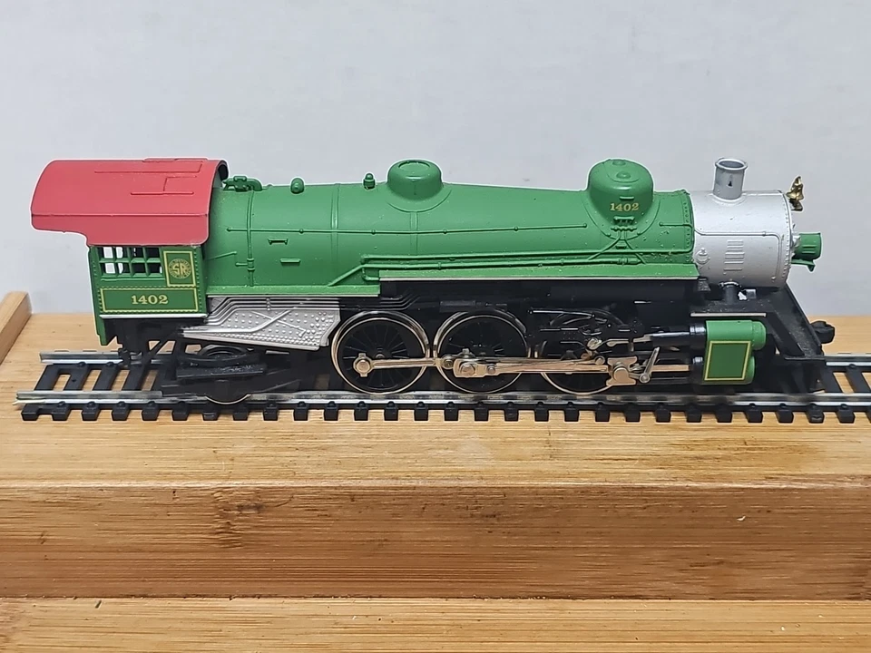 MODEL POWER 6648 Southern Pacific Steam Locomotive #1402 . - Image 4 of 4