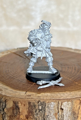 Dunkeldorf Miniatures - Kingpin - Emmerich the Hunter - King Games