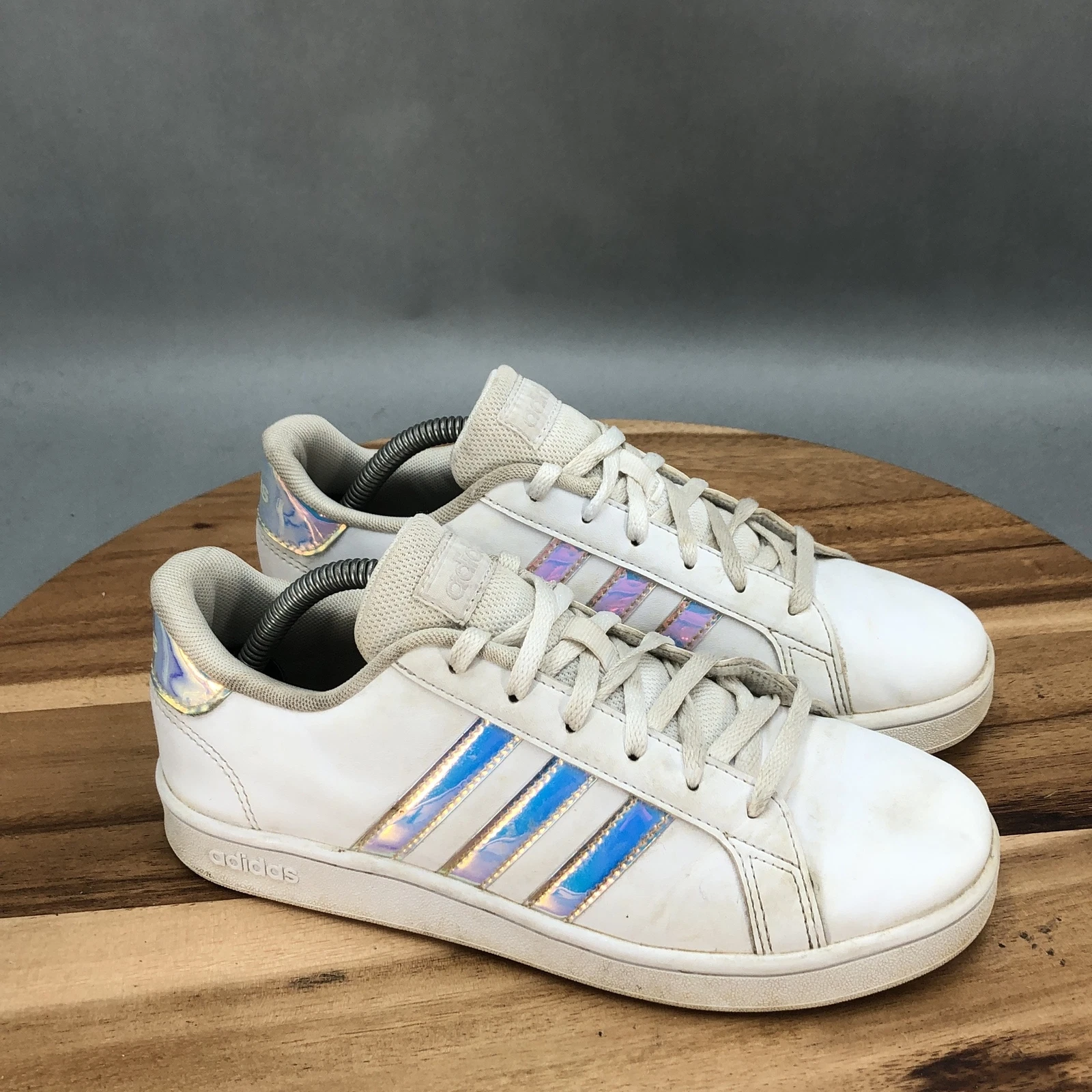 Scarpe Adidas Grand Court ragazze 4 bianche in pelle stringate top basso