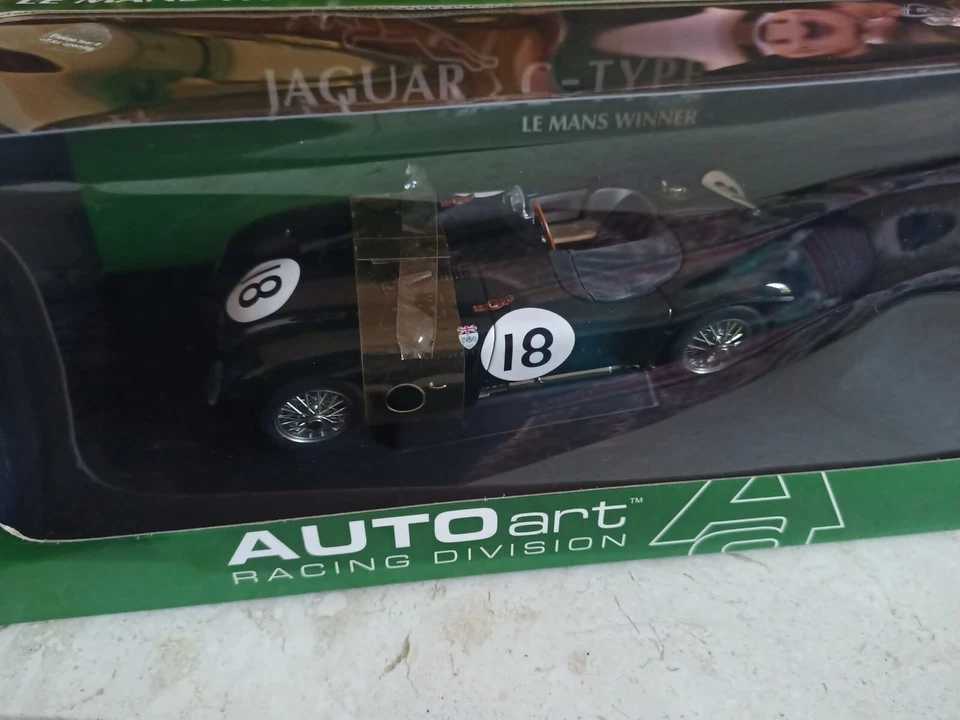 Autoart Racing Division-1/18 Jaguar C Type Le Mans winner 1953 racing car #18 - Immagine 2 di 4