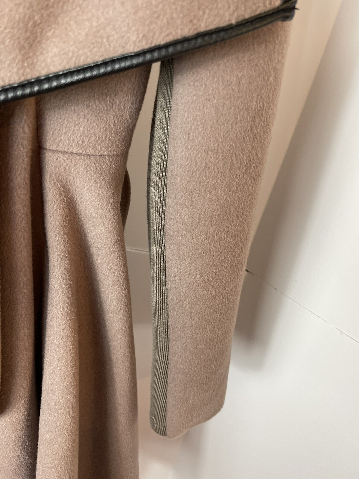 BCBG Maxazria Belter Trench Wool Coat Camel Color. Size S image 5