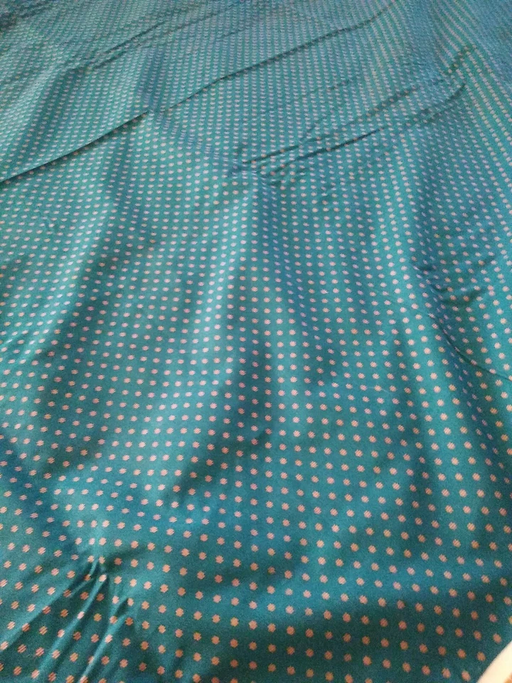 Cranston VIP Green with Small Dots Quilt/ Craft Cotton Fabric 4 yrds 32" x 44"W - Image 3 of 4