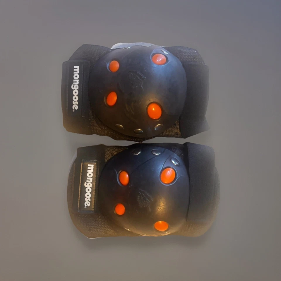Mongoose Knee And Elbow Pads Youth Size - Image 3 of 4