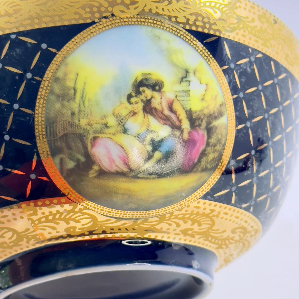IMPRESIONANTE cuenco de porcelana grande francés de colección escena de cortejo azul cobalto y dorado Foto 2 de 4