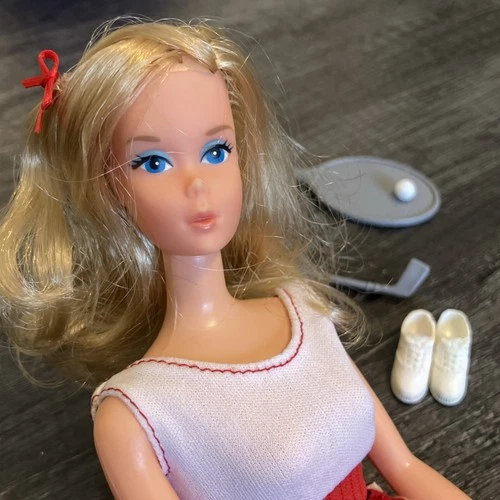 Vintage 7270 Free Moving Barbie Doll W/ Outfit & Accessories VHTF COMPLETE NM