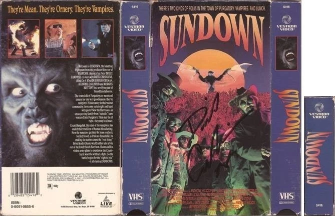 Sundown The Vampire in Retreat (VHS 1991) Vestron. VG+ Signed by David Carradine - Image 4 of 4