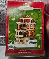 HALLMARK 2001 UP ON THE  HOUSETOP