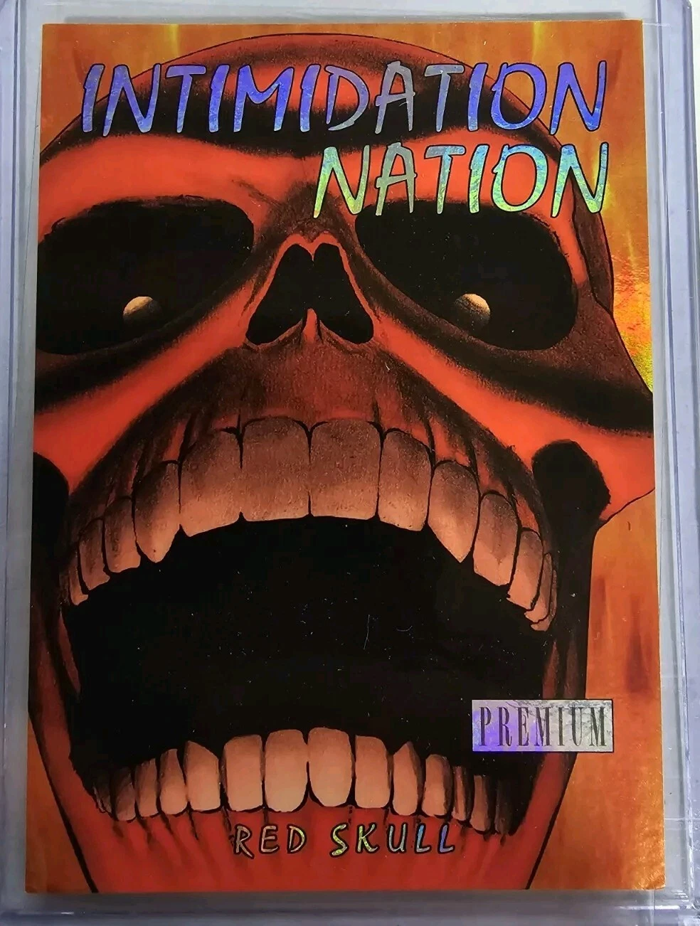 2013 Marvel Fleer Retro Red Skull intimidation Nation insert Premium