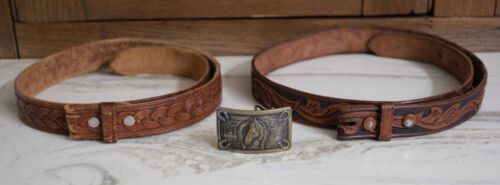 Vtg 1929 1930s 1940's Horseshoe Horse Western Belt Buckle & Two 1" Leather Belts - Foto 1 di 17