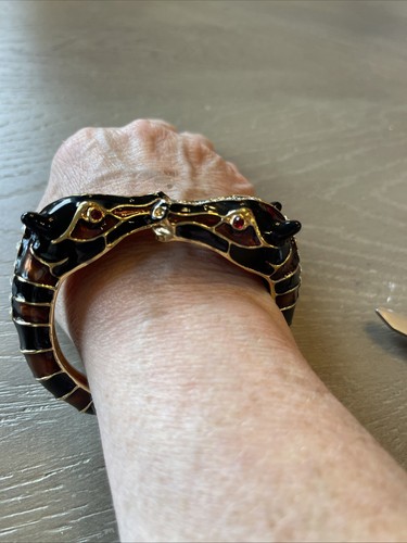 Kenneth Jay Lane KJL Enamel Double Horse 🐴Head Cuff Bracelet - Picture 4 of 4
